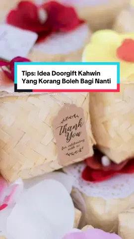 Share la doorgift apa lagi yang korang rasa useful & tak membazir. Kalau ada gambar lagi bagus 🥰 #doorgift #doorgiftkahwin #doorgiftmurah #doorgiftbudget #goorgiftidea #khulafabrides #weddingphotography #weddingphotographer #malayweddingphotographer #malayweddingphotography #malaywedding #weddingmoments #weddingaesthetic #pakejperkahwinan #pakejkahwin #malayweddingguide #muslimweddingideas #photographerwedding #jurugambarperkahwinan #malayweddingideas #tipskahwin #weddingpreparation #weddingchecklist 