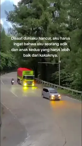 itu lah perjuangan seorang kakanya🥀😕 #D6ribugroup #storytruck #lewatberandafyp #katakatastorywa_🔥 #drivermuda #herexhino500 #bismillah 