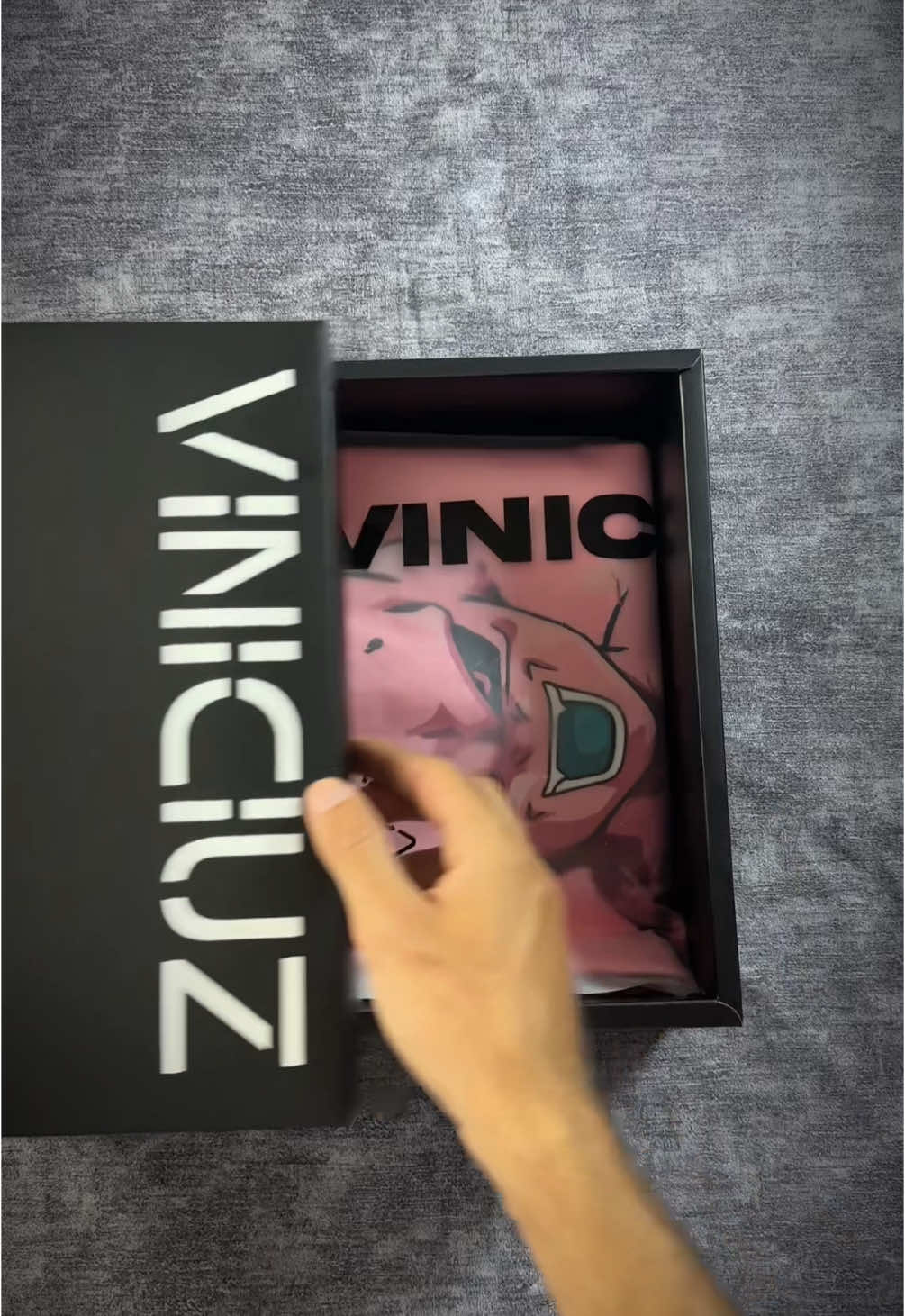 🔥 ¿Fan de Dragon Ball Z? 💥 Esta camiseta de Majin Buu es para los verdaderos guerreros Z. Diseño brutal, algodón de alto gramaje y calidad que se siente. 🎨 Disponible en tallas S hasta XL. 📦 Envío a todo Colombia con pago contra entrega. 🚨 ¿Qué esperas para tener la tuya? Haz tu pedido por DM 📲 #MajinBuu #DragonBallZ #Viniciuz #AnimeStyle #CamisetasAnime #MajinMode #EstiloOtaku