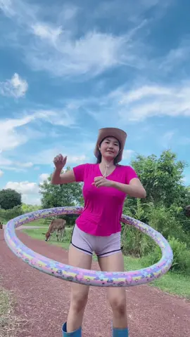เล่นฮูลาฮูป