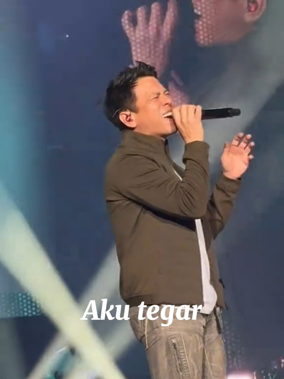 Sepenggal lirik Ariel Noah - Tegar (Rossa) #arielnoah #tegar #arielnoahtegar #rossategar #cover #noah #overlaylyrics #sepenggallirik 