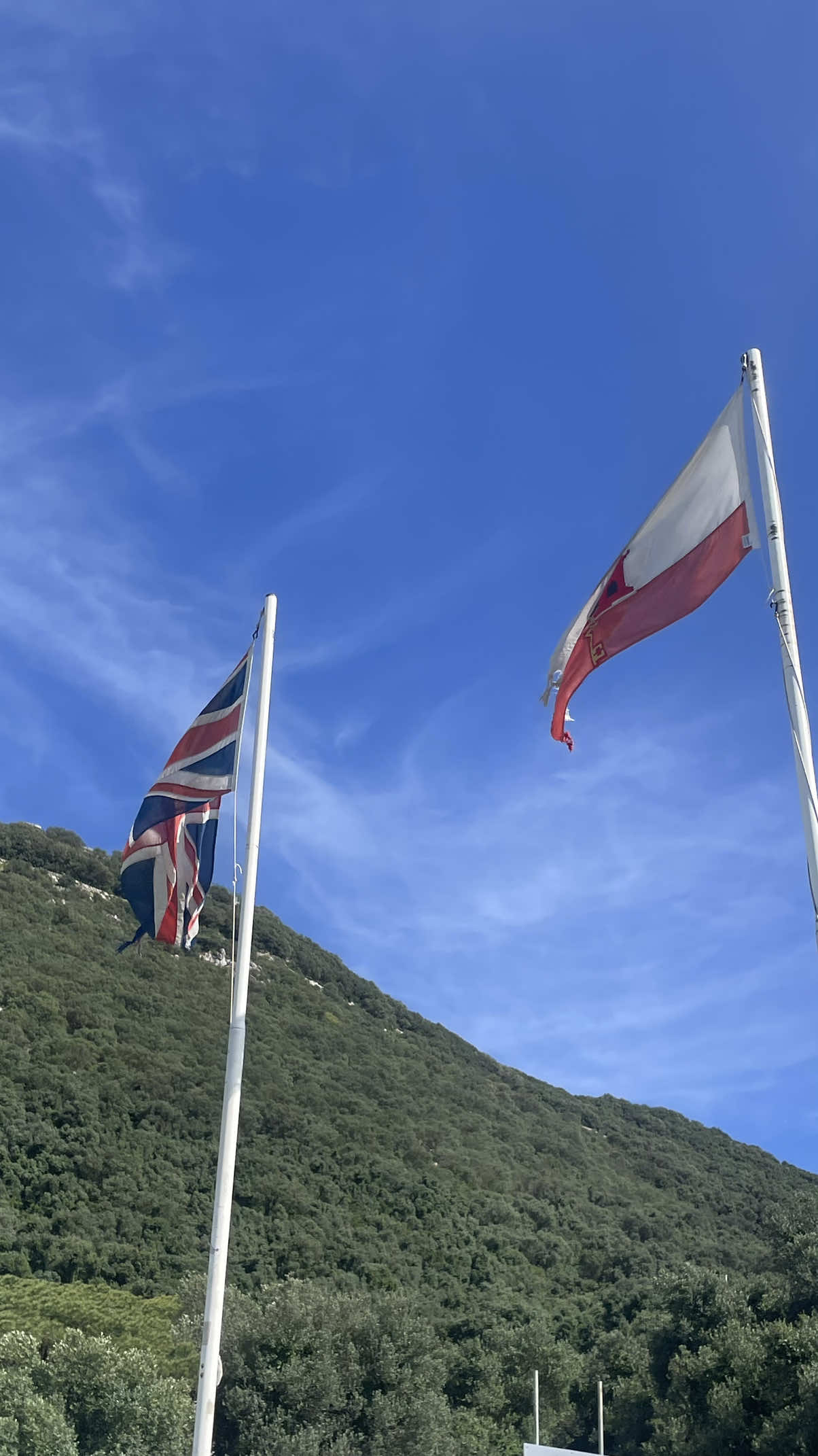 El país más extraño de Europa, link en mi bio o en mis historias. #gibraltar 