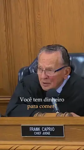 juiz americano conhecido por sua empatia e compaixão é Frank Caprio, que ganhou fama por seu programa 