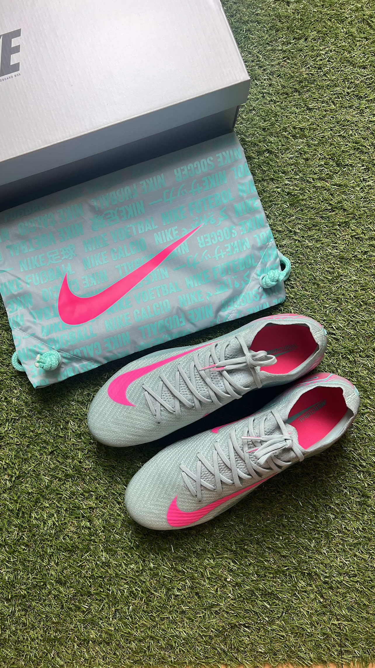 Nike Mercurial Vapor XVI Elite FG #NikeMercurial #MercurialVaporXVI #Vapor16Elite #NikeFootball #MercurialElite #FGBoots #SpeedBoots #FootballBoots #SoccerCleats #FastByNature #PlayFast #GameDayBoots #CleatCulture #BootSpotting #PitchReady #InstaFootball