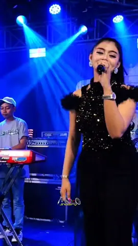 Pertengkaran - Novi Novita #sorayamusic #novinovita #pertengkaran #musicstory #dangdut #koplo #musikkoplo #dangdutkoplo #dangduttiktok #koplotiktok 