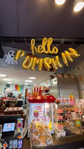 📍October Cafe- 6046 N Avondale Ave. Chicago, IL. 🎃  #chicago #cafe #chicagocafe #chicagocoffee #SmallBusiness #norwoodpark #chicagosmallbusiness #norwoodparkchicago #drinkflight #chicagodrinkflight #thingstodoinchicago #chicagobucketlist #chicagocoffeeauthortity #chicagotodolist #chicagocoffeebloggers #yylocalgoodschicago #chicagocoffeescene #barista #baristagram #baristadaily #foryou #foryoupage #lgbt #illinois #chicagotourist #chicagogram #chicagofood #vegan #chicagovegan