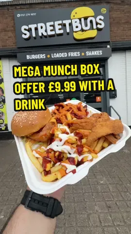 #fyp #viral #trending #foryoupage #munchbox #megamunchbox #spicydipchicken #spicydipchickenburger #tysley #streetbuns #birmingham #bestmunchbox #cheap #cheapmunchbox #doner #spicydoner #strips #chicken  £9.99 MEGA MUNCHBOX OFFER WITH A DRINK FOR 1 MONTH ONLY ( COLLECTION AND IN STORE ONLY)  AT @Street Buns 📍 Bizspace Business Park, Kings Rd, Tyseley, Birmingham B11 2AL