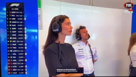 Rebecca on tv in the Williams garage today 🤩  📸: Kayo  #f1 #formula1 #formulaone #carlossainz #cs55 #williams #f1wags #wagsf1 #rebeccadonaldson #fyp #foryou #foryoupage #viral @iamrebeccad12 @carlossainz55 