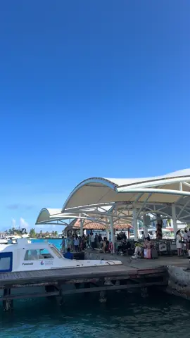 Maldives International Airport is an incredibly beautiful place.#