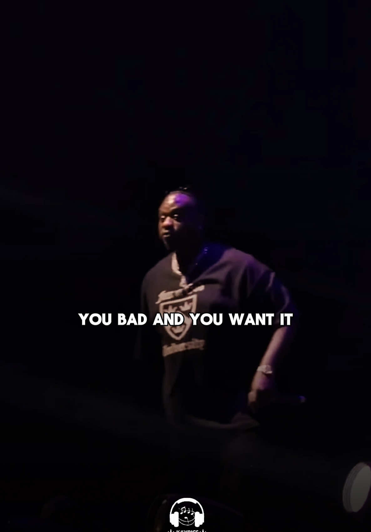 Again - Wande Coal 💥🎶 #Again #wandecoal #trending #viral #liveperformance #lyricsvilla #afrobeats #bionation #lyricsafrica #lyricsgalore #fyp #fypシ゚ 