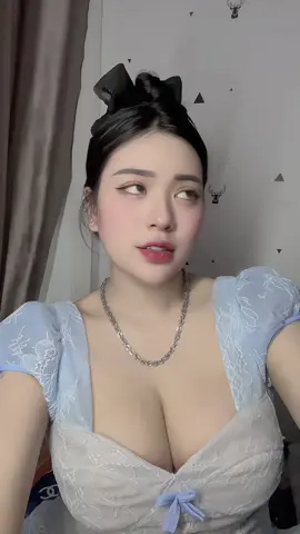 Giờ chia tay nhau đã đế… hãy hôn nhau đi lần cuối🙂
