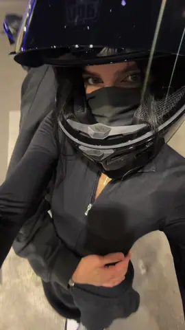 Inst: kkarina_k_ #moto #motorcycle #motogirl #fyp #yamaha #yzf #bike #bikergirl #yamahayzf #lithuania 