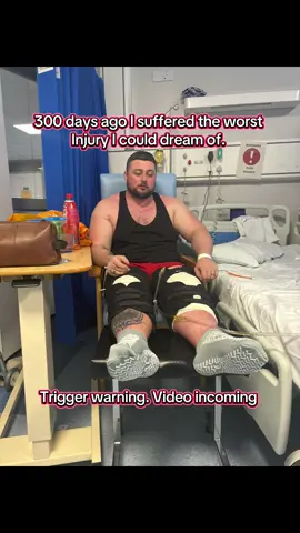 300 days since I ruptured both patella tendons. 2 more months till sign off 🙏✅#strongman #strongmantraining #rupturedtendon #rupturedpatellartendon #injury #recovery #kneeinjury #kneerecovery #story 