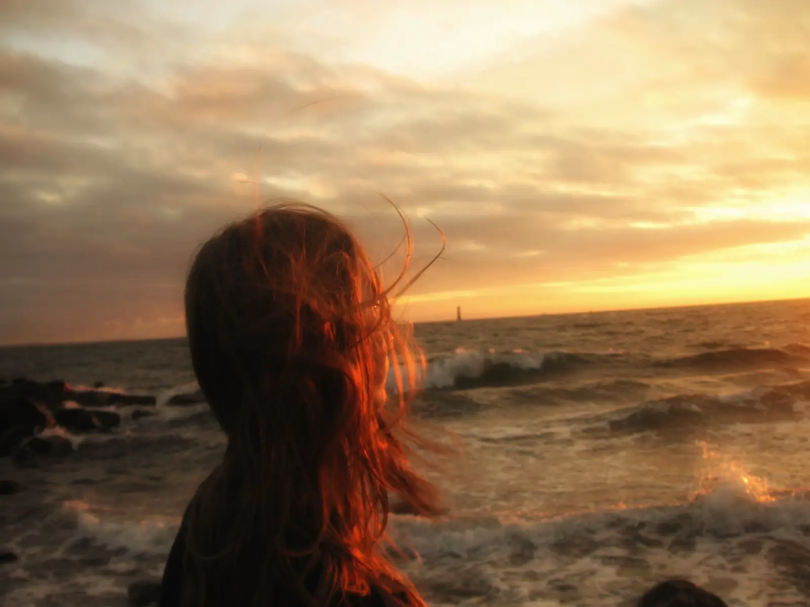Sunsettt #sunset #Summer #beach #digitalcamera #fyp #foryou #viral #sunsetphoto #photography #foryoupage #camera 