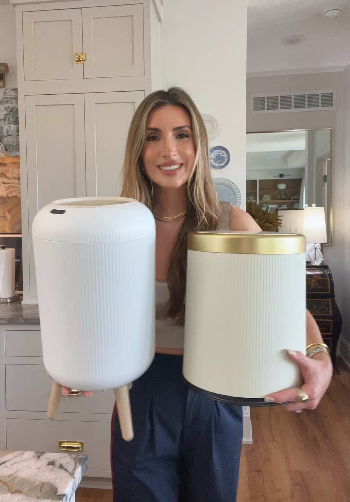 Replying to @Lori T. Daniel So aesthetic & functional and an easy bathroom upgrade—motion sensor  trash cans! 🗑️🚮💫 These automatic trash cans are my most complimented home item by my guests!  #motionsensortrashcan #automatictrashcan #trashcan #bathroomtrashcan #bathroomupgrade #homedecor #tiktokshopcreatorpicks #dealsforyoudays #tiktokshopfinds 