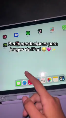 NECESITO SABER QUÉ JUEGOS😭😭#ipad#juegos#fypシ#nuevo #ayuda @apple @blackpinkofficial @TikTok 