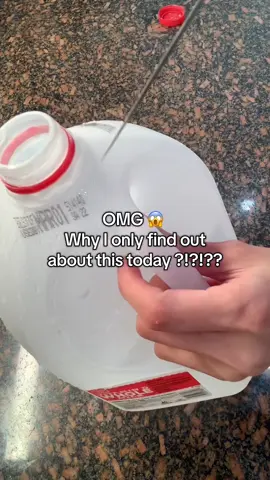 Genius life hack #lifehacks #tiktokhacks #tiktokhacks #viralhacks #homhacks #momhacks #diyhacks  #DIY #viraltiktok #easytips #fyp #tipsandtricks #viraltiktokvideo #hacks #usefullifetips #homehacks #MomsofTikTok 