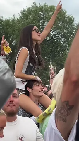 🤍 #oliviarodrigo #louispartridge #fy #fyp #fypシ゚ #gutstour #festival #gutstourspilled #hydepark #louislivia #loulivia #olivia #louis #glastonbury #fypシ #enolaholmes 