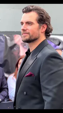 Es tan perfecto! #henrycavill #henrycavilledit #henrycavillfans #superman #witcher #crush #papacito #guapisimo #ynolopuedoolvidar #crushedit #handsome #guapo #actor #elamordemivida 