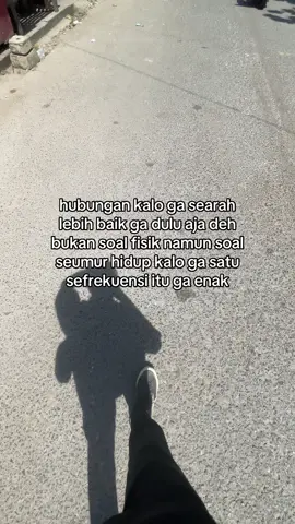 percayalah lebih baik sendiri nunggu orang yang tepat  #fyp #foruu #jowostory #jowopridee #masukfypdong 