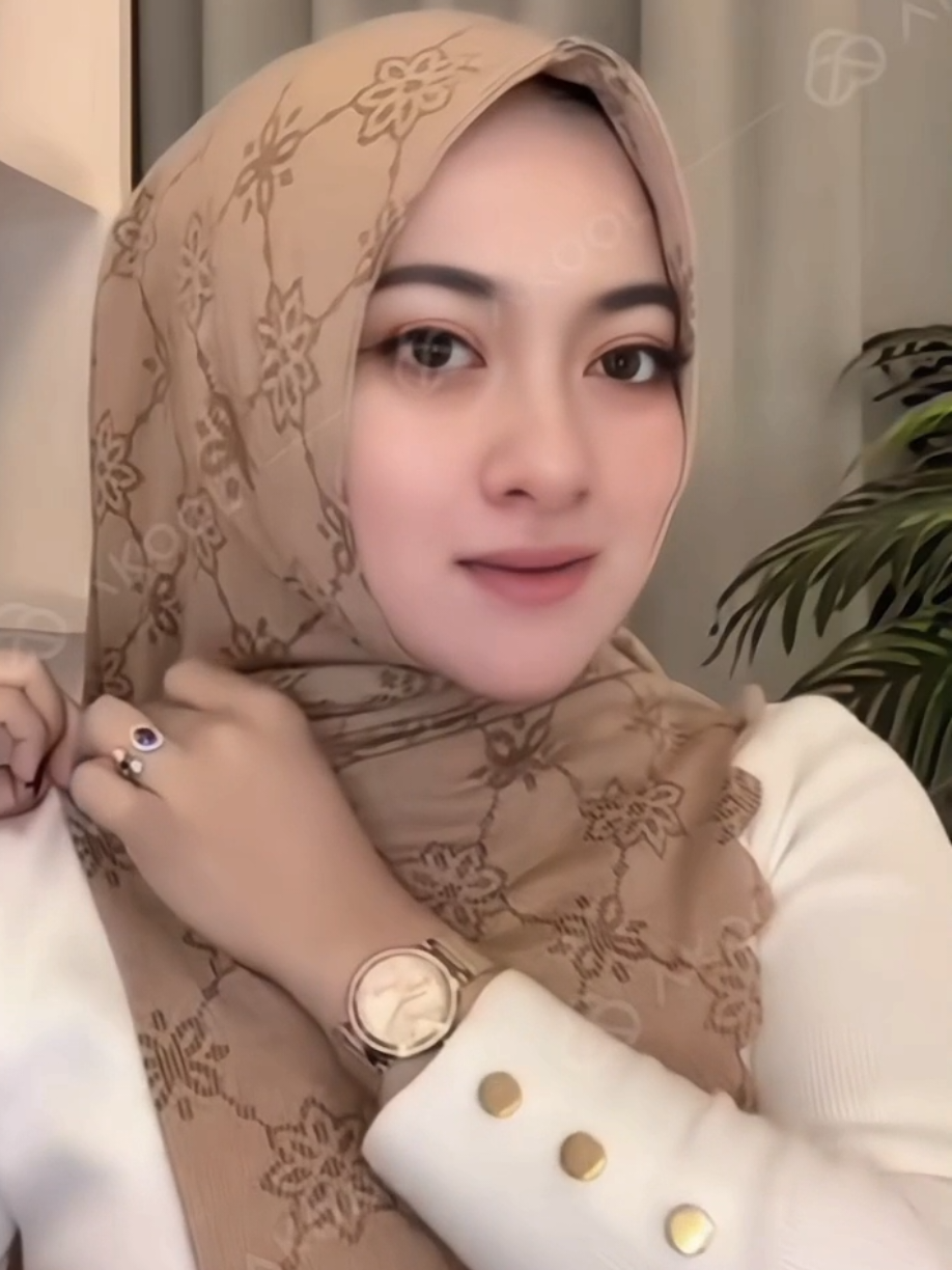 Pashmina instan segitiga HAFIRAH #rekomendasihijabpashminaterbarukekinian #hijab segitiga instan jersey alwira #pashminaovaljersey #hijabmurahberkualitas #pashminaviraltiktok #pashminaviraltiktok #pashminasegitigainstan #hijabgratisongkir #fypシ #fyppppppppppppppppppppppp 