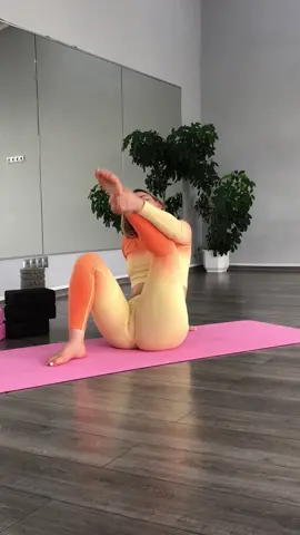 🔥 flexibility warm-up with splits & leg stretches! 🧘‍♀️ Watch the progress, feel the stretch. Inspired by strong, flexible girls 💪 Like & share if you love flexibility goals! 🔥 #FlexibleGirl #StretchingRoutine #SplitsChallenge #FlexibilityGoals #LegStretch #FitGirls #YogaStretch #MobilityTraining #GirlsWhoStretch #FitInspo #FitnessReels #ReelsDaily #stretchingexercises #reels #stretching #legstretch #yoga #fyp #yogaworkout #facebookreel #viral #balance #flexibility #yogapose Yoga exercises #viral #stretching #boatpose #yogapose #fyp #yoga #yogagirl #reels #stretchingexercises #facebookreel #yogaworkout #legstretch