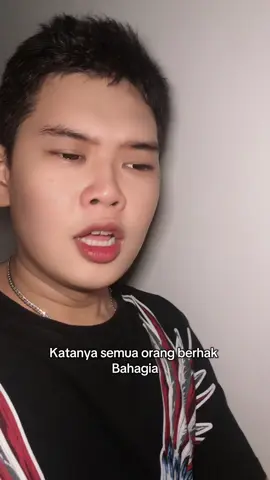 Semua orng berhak bahagia kan??? Yasudah #bts #army #btsarmy #bts_official_bighit #fyp #foryou #tiktok #kpop #thaienthu 