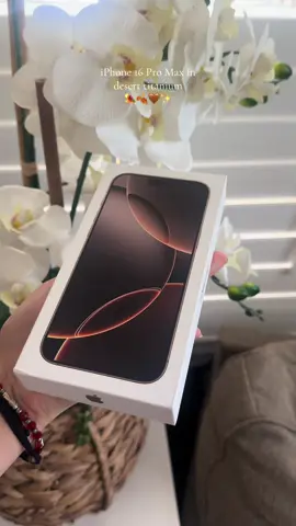I’m obsessed!! this color is so beautiful🌵🏜️✨ Unboxing my new iPhone 16 pro max in desert titanium  #apple #deserttitanium #iphone16promax #iphone 