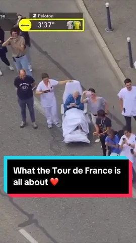 This is what the Tour de France is all about ❤️ #cycling #wholesome #TourDeFrance 