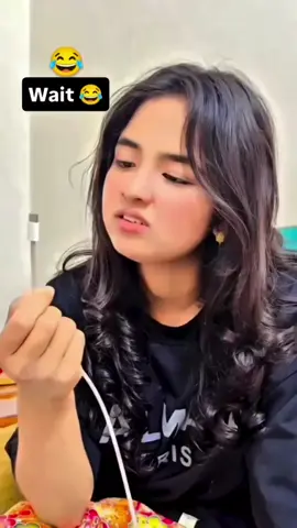 ทำไมเป็นอย่างนี้ไปได้ล่ะ5555 #คลิปตลก  #คลิปสั้น  #การแสดง  #Comedy  #Funny 