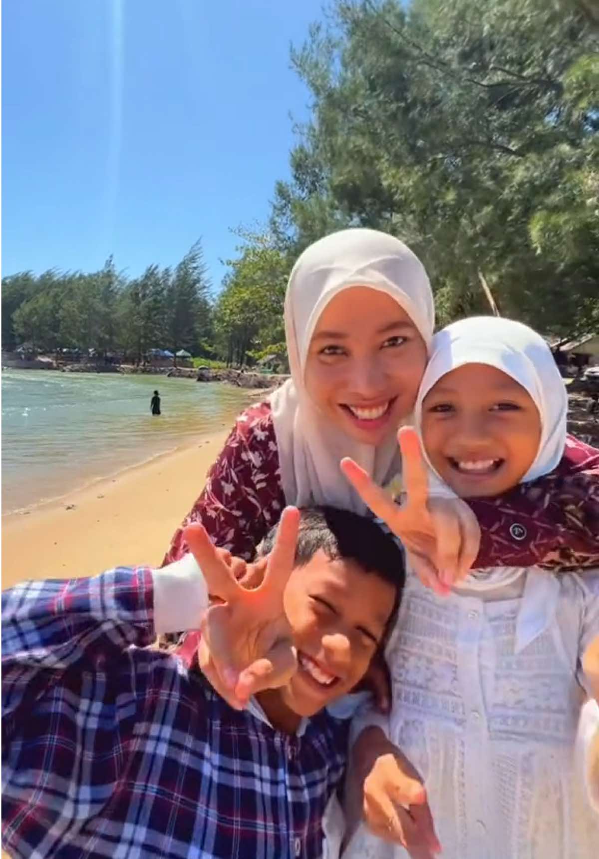 Pantai kesukaan kita🏖️ #beach #bandaaceh 