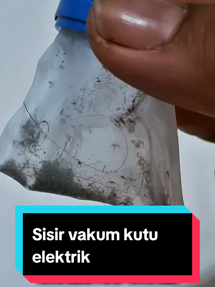 Klik disini 👉@@om.DoMart  untuk pembelian sisir vakum kutu elektrik ini #sisirkutuelektrik #sisirkutu #sisirrambut 