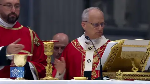The Consecration of the Most Precious Body and Blood of Our Lord Jesus Christ at the Holy Sacrifice of the Mass for the Feast of Saints Peter and Paul #xyzbcafypシ  #viralvideos  #catholictiktok  #catholic  #popeleoxiv 