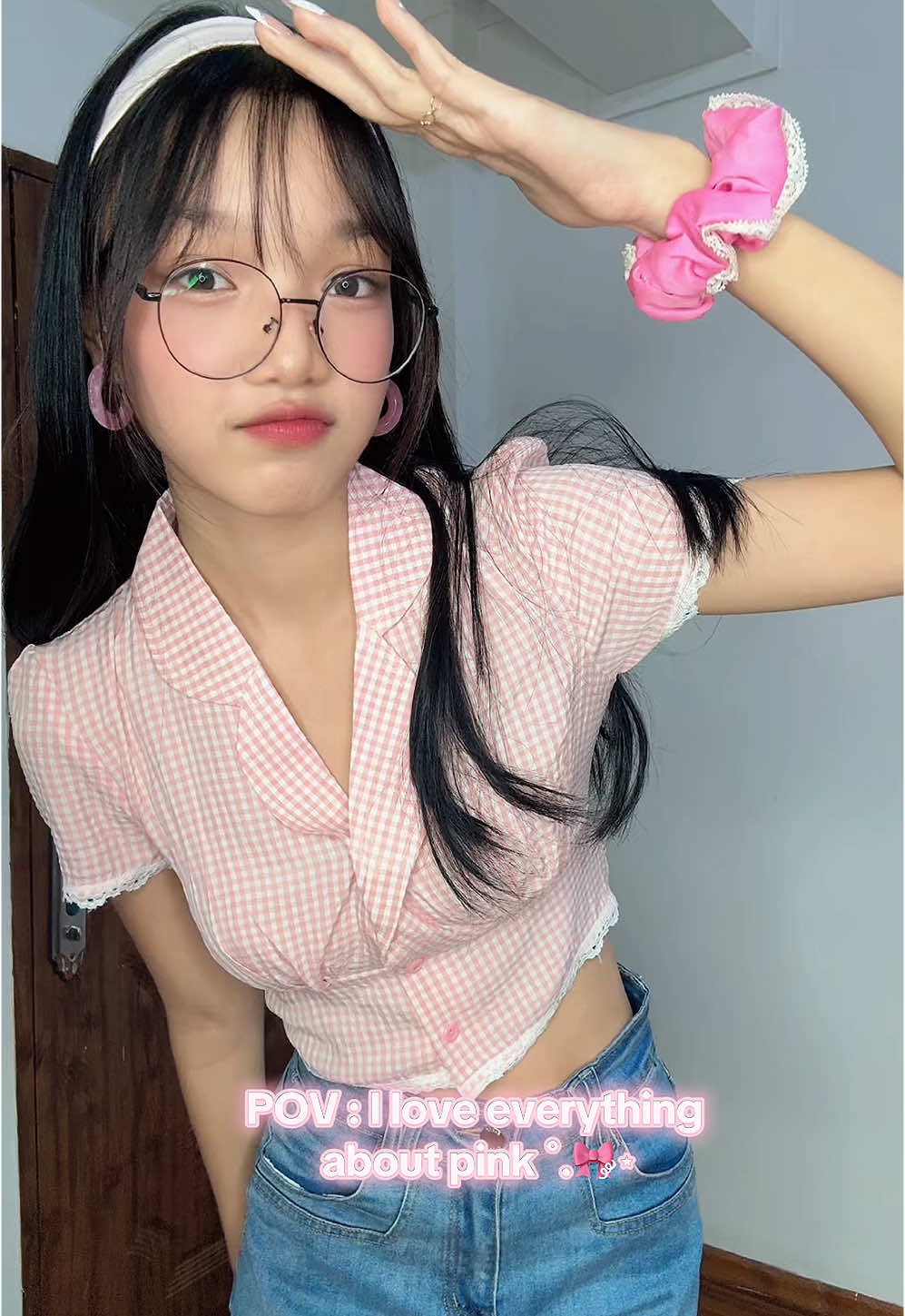I love everything about pink🐷💗  Baby plaid top-11000 #OOTD #fyp #pink 