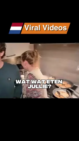 🌯 “Keskedilles met kip!” | Klassieke vrijdag Wat eten jullie? vraagt de interviewer. “Keskedilles!” zegt de man trots. Een wat?! Ohhh... hij bedoelt quesadillas. Je weet wel, een “vrap” met kip, gehakt of vis. Klassiek misverstand met volle overtuiging gebracht.