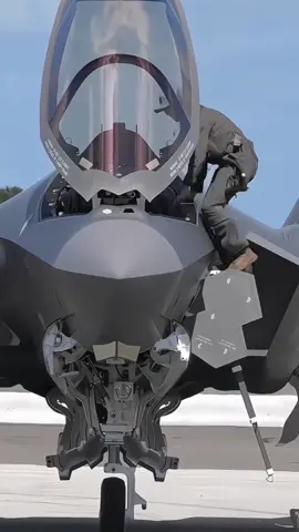 #airforce #aircraft #pilot #asmr #military #navy #f16 #f22 #f35 #us 