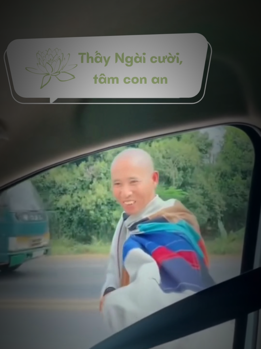 Thấy Ngài cười, tâm con an. Tiếc là không nghe được tiếng Ngài #NgaiMinhTue 