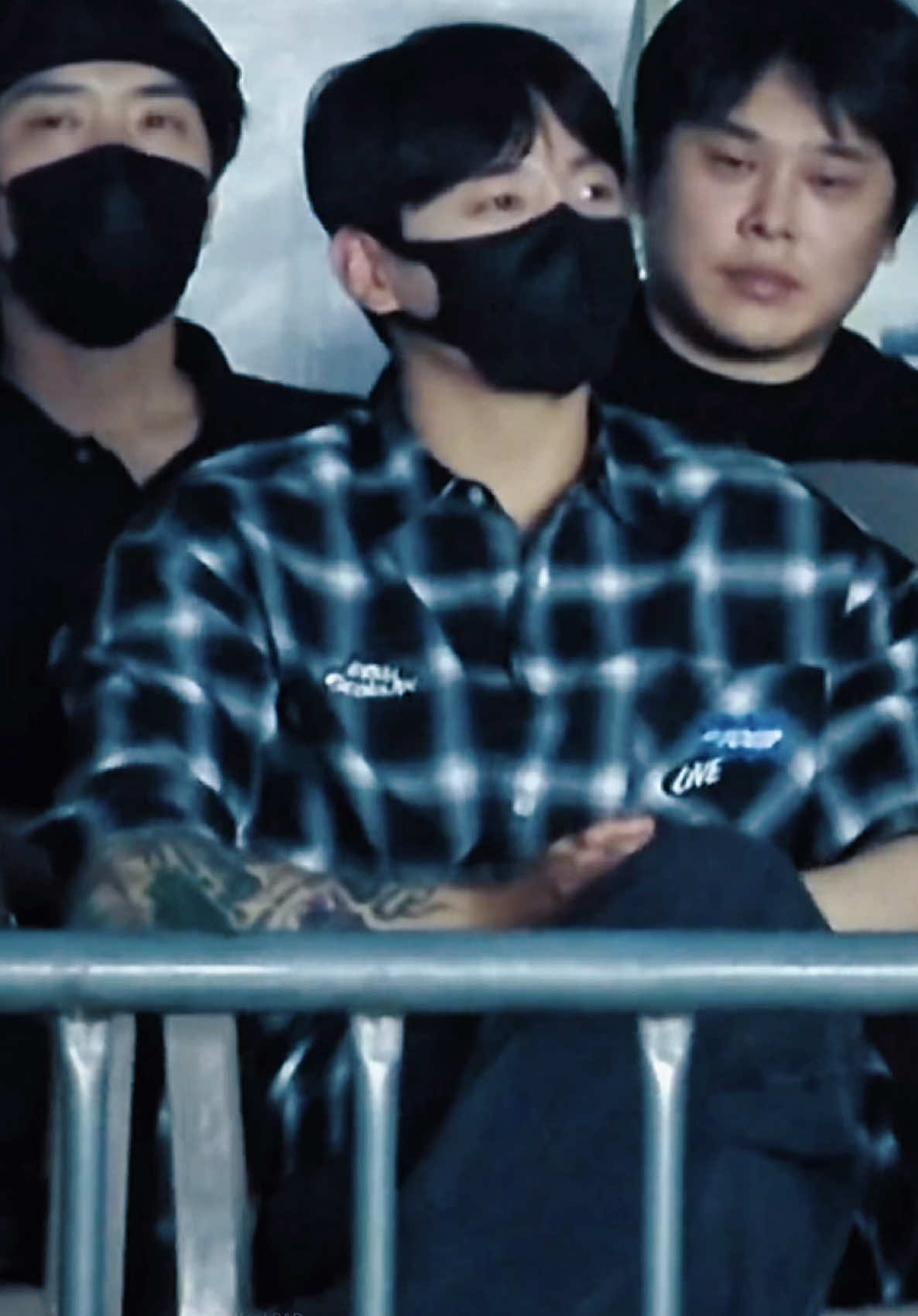 Jungkook tampan datang di konser Jin di seoul #jeonjungkook #jungkook #army 