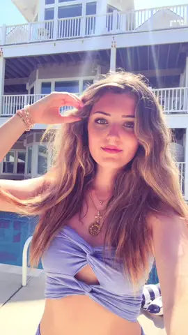 I miss the beach #beach #beachvibes #beachoutfit #outterbanks #beachhouse #poolparty #swimsuit #inspo #viralvideo 