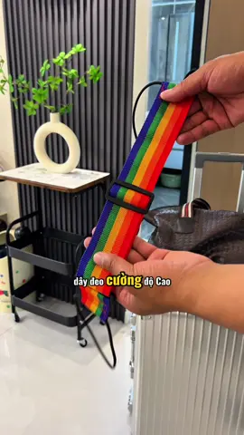 Cuối cùng cũng tìm thấy dây đai vali này, có thể kết nối vali, túi lớn và túi nhỏ lại với nhau. Thật sự cần thiết cho chuyến du lịch nghỉ lễ!! #thietthuc #daydaihanhly #tienich #creatorsearchinsight #jizonguyen 