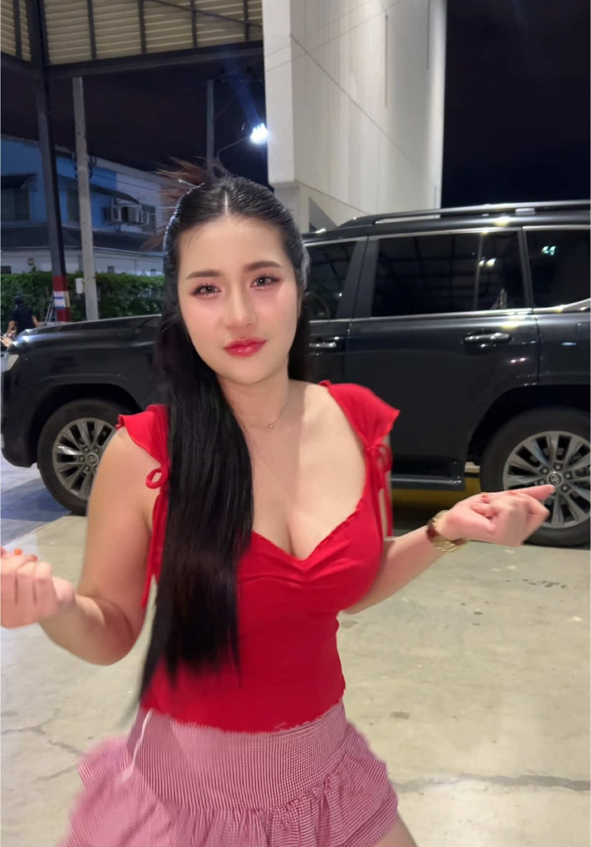 อีกสักคลิป😳 #เทคมีเอาท์ไทยเเลนด์ 