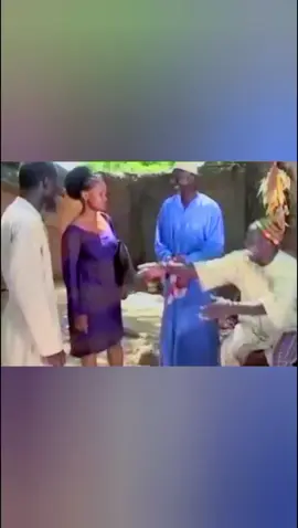 Le chef du village Hahaha 🤣🤣🤣