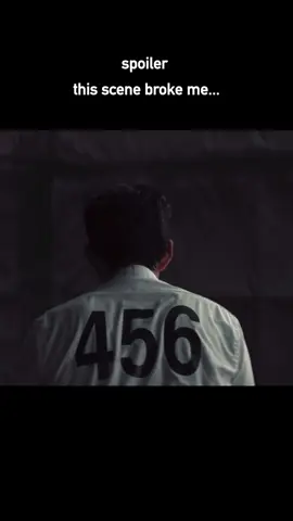 When Player 456 said ‘We’re not horses, we’re humans and humans are…’ he wasn’t just calling out the VIPs ,he was holding onto the last piece of humanity left in that room. He could’ve stayed silent like the others, but instead, he spoke up. He didn’t just survive the games, he chose to be human when it mattered most. And nothing shows that more than what he did for the baby, Player 222. While everyone else fought to the death, he chose to let an innocent child live. That pause after ‘humans are…’ wasn’t hesitation ,it was him letting us decide what kind of people we really are. Because in that moment, surrounded by cruelty, he reminded us that being human isn’t just about living… it’s about choosing kindness when it costs the most. #squidgame #game #squidgamenetflix #netflix #season3 #spoiler #fyp #456 #333 #222 #100 #finalepisode 
