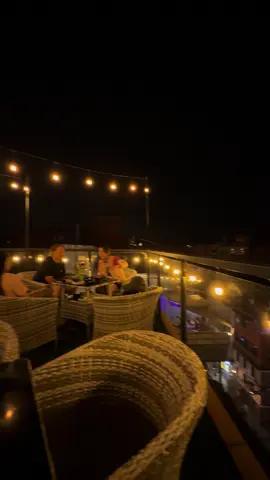 #bellavistalounge #basantapur #freakstreet #view #rooftopbar #rooftopgardening #rooftopviews #mocktails #friends #nepal #vista #views #views_video #kathmandu #kathmandunepal🇳🇵 #chill #chilling 