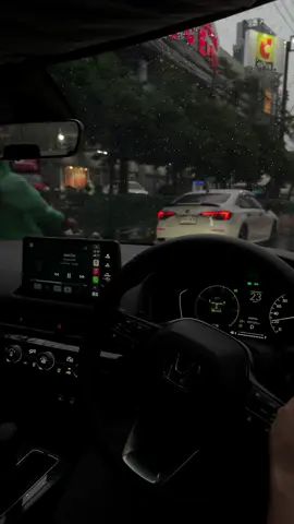 ฝนตกไหม = คิดถึงนะ 🤍#civicfe #honda #civicminorchange #civic2025 #ขับรถ 