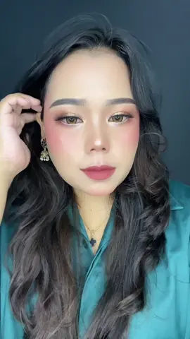 Tutorial Makeup Untuk Usia 40th Ke atas 