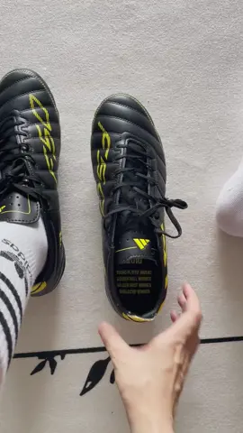 #adidas #footballshoes #cleats #boots #Soccer #fyp 