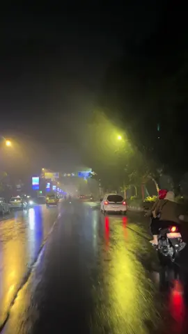 bogor abis hujan🥶#bogorvibeshujan #bogorvibes 