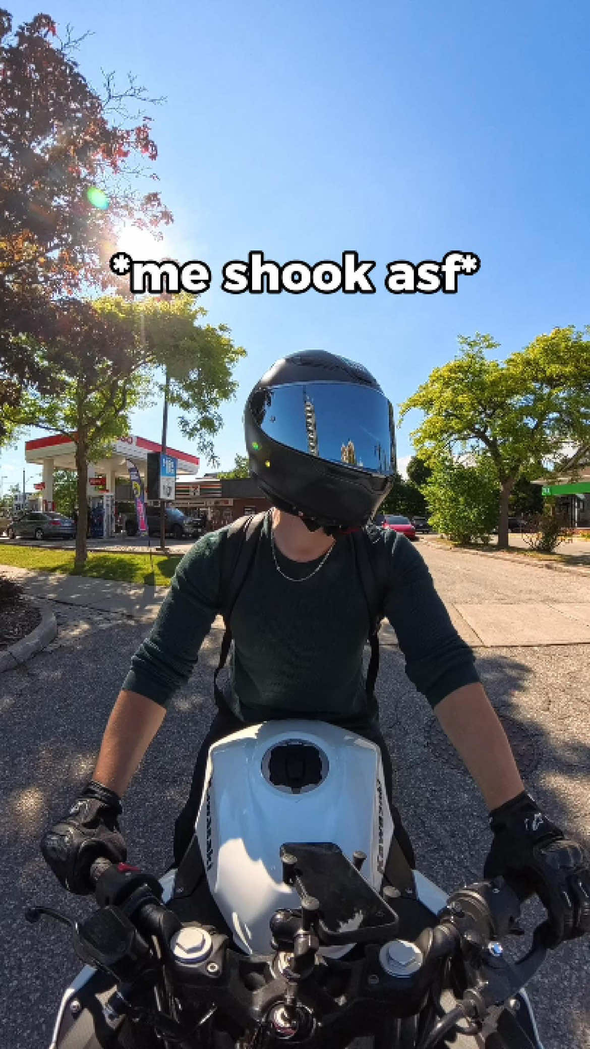 She made me so nervous… 🫣 #reforcive #bikerlife #motorcyclemoments #bikerinteractions #fyp #flirting 