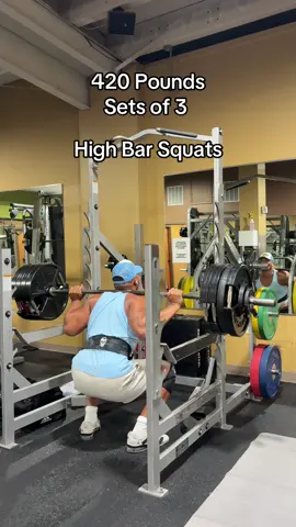 killer leg day today. #fyp #viral #bodyubuilding #physiqueupdate #powerlifting #Fitness #swole #squats #squat #legday #legworkout 